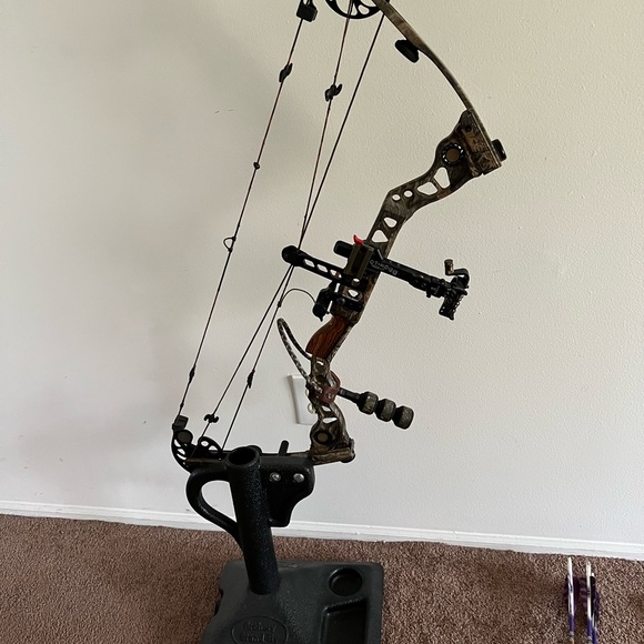 Mathew’s bow and arrow model Legacy - Picture 2 of 8